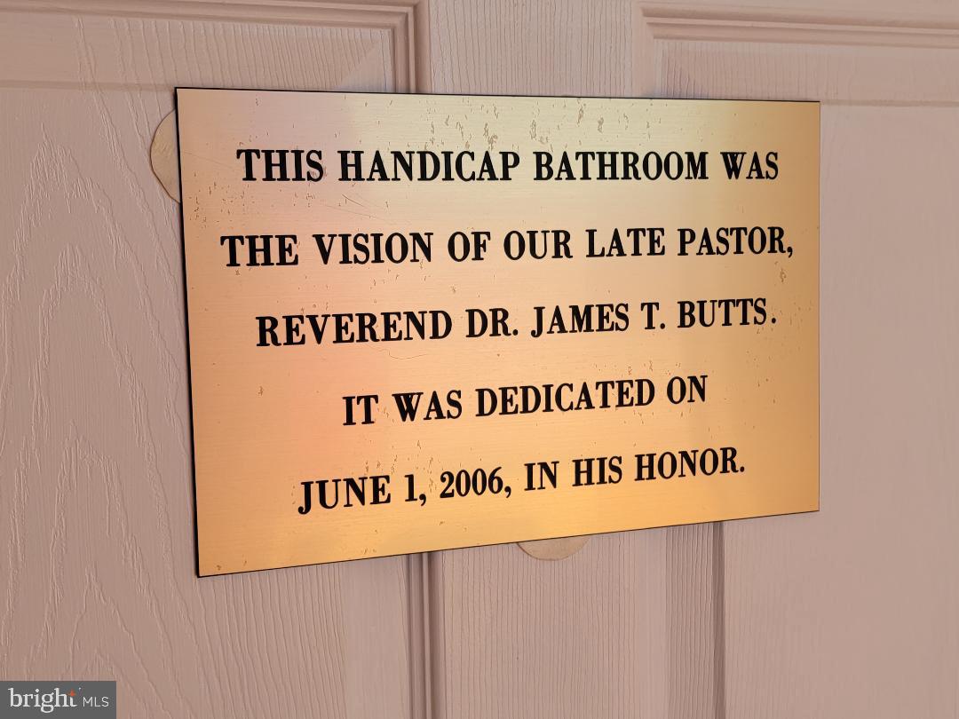 Real estate listing preview #32