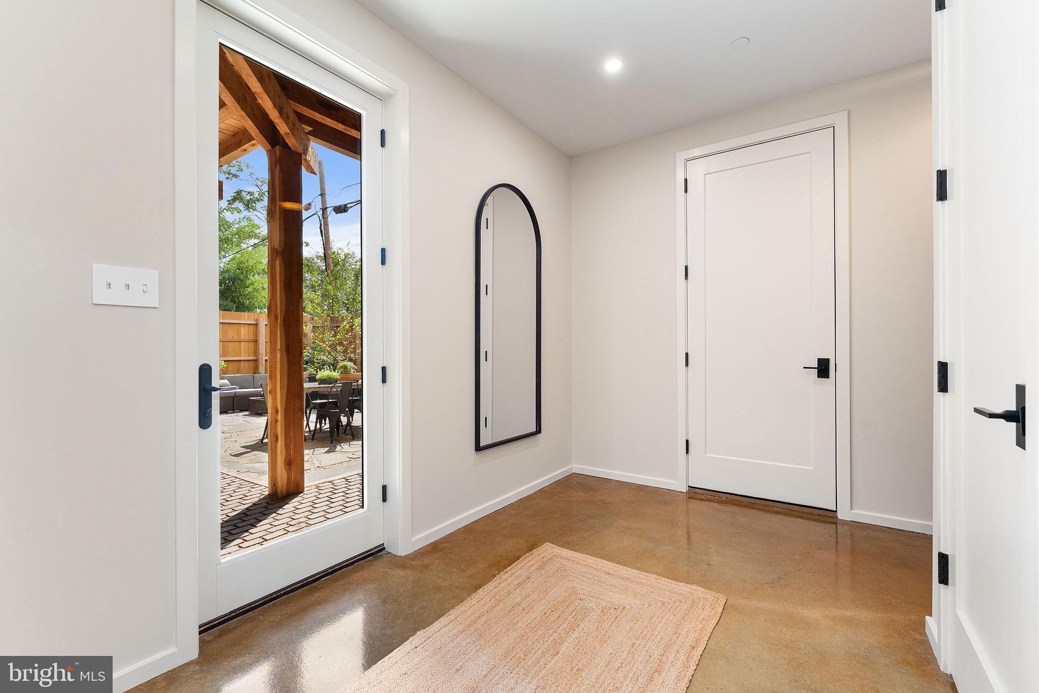 Real estate listing preview #52