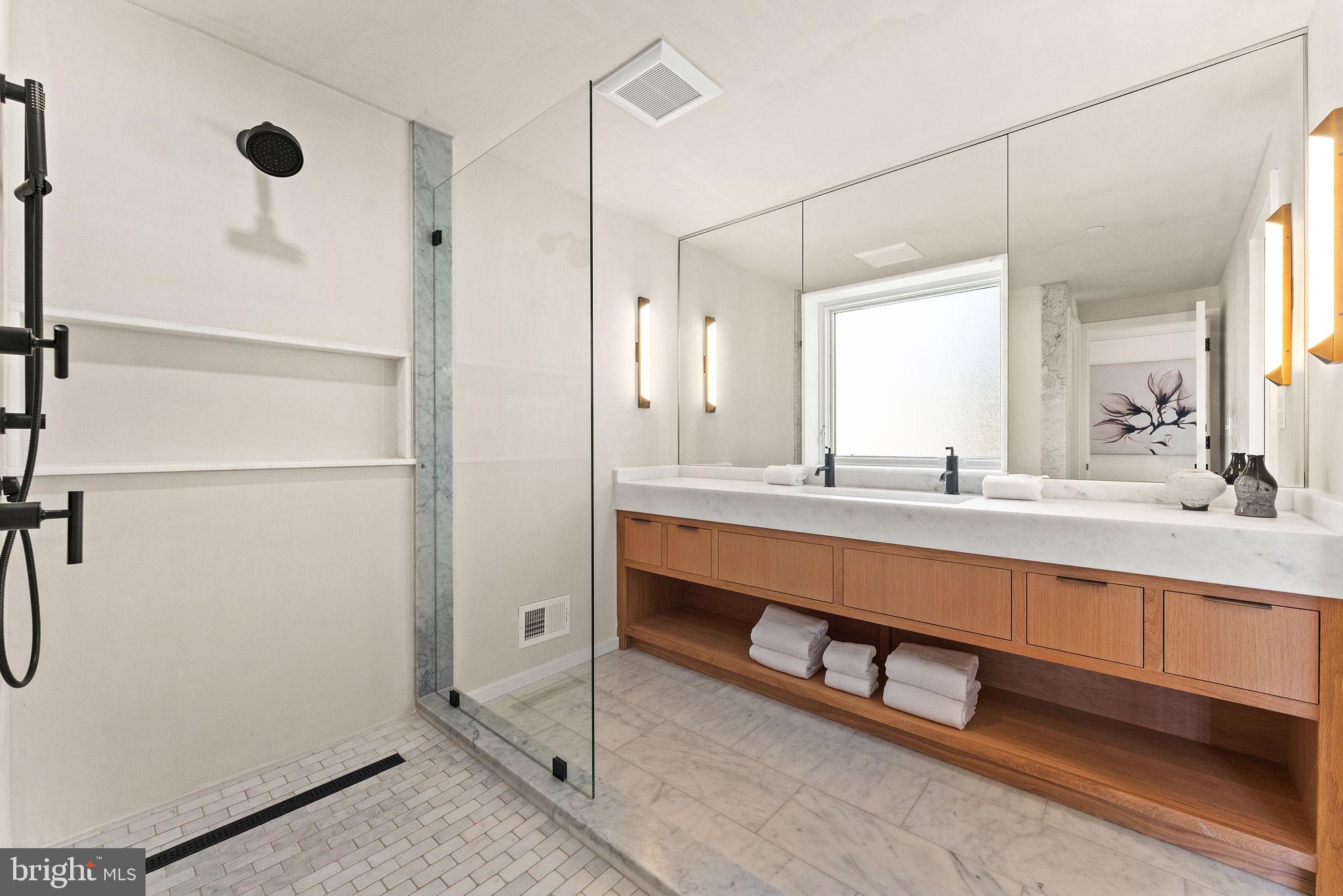 Real estate listing preview #37