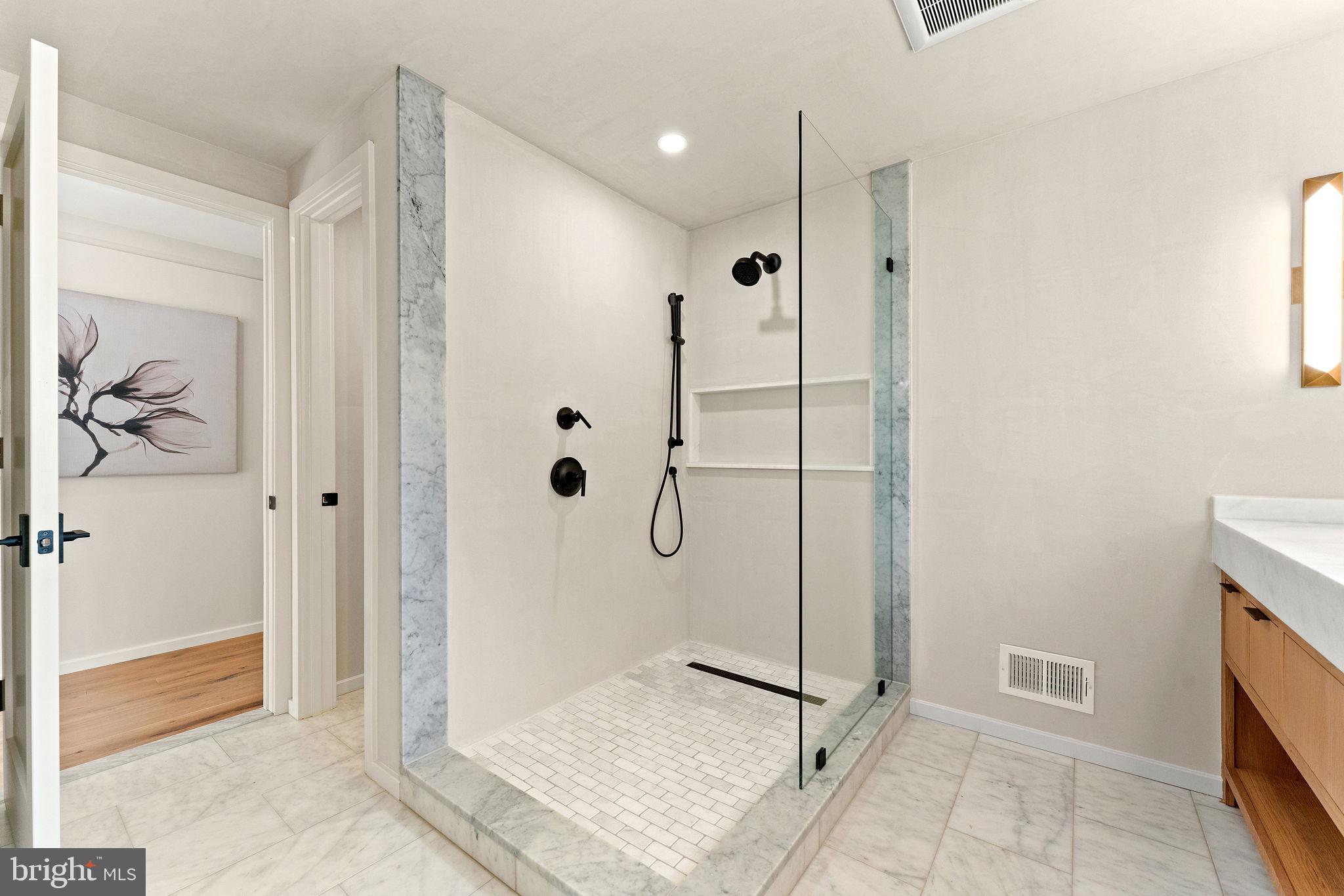 Real estate listing preview #39