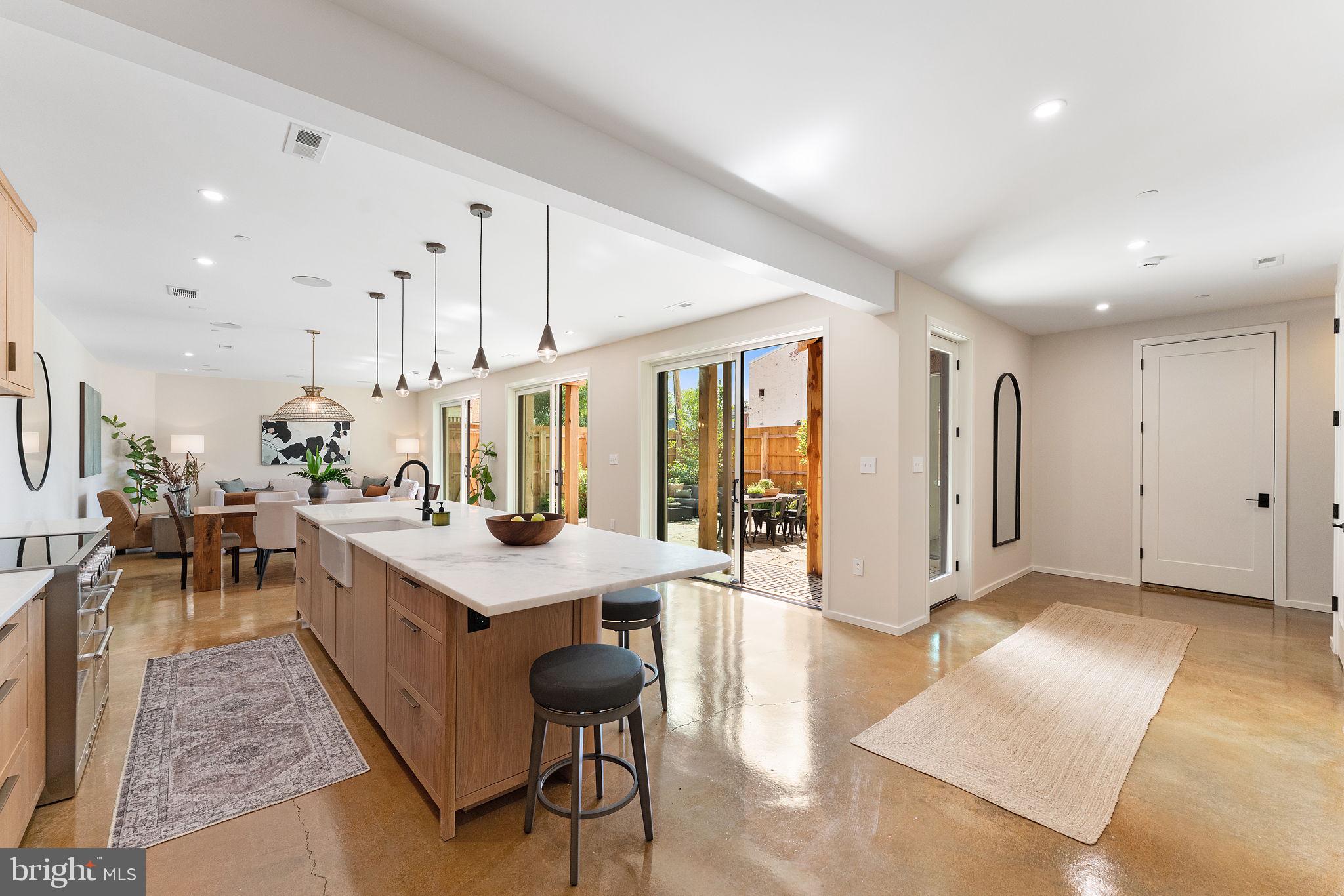 Real estate listing preview #5