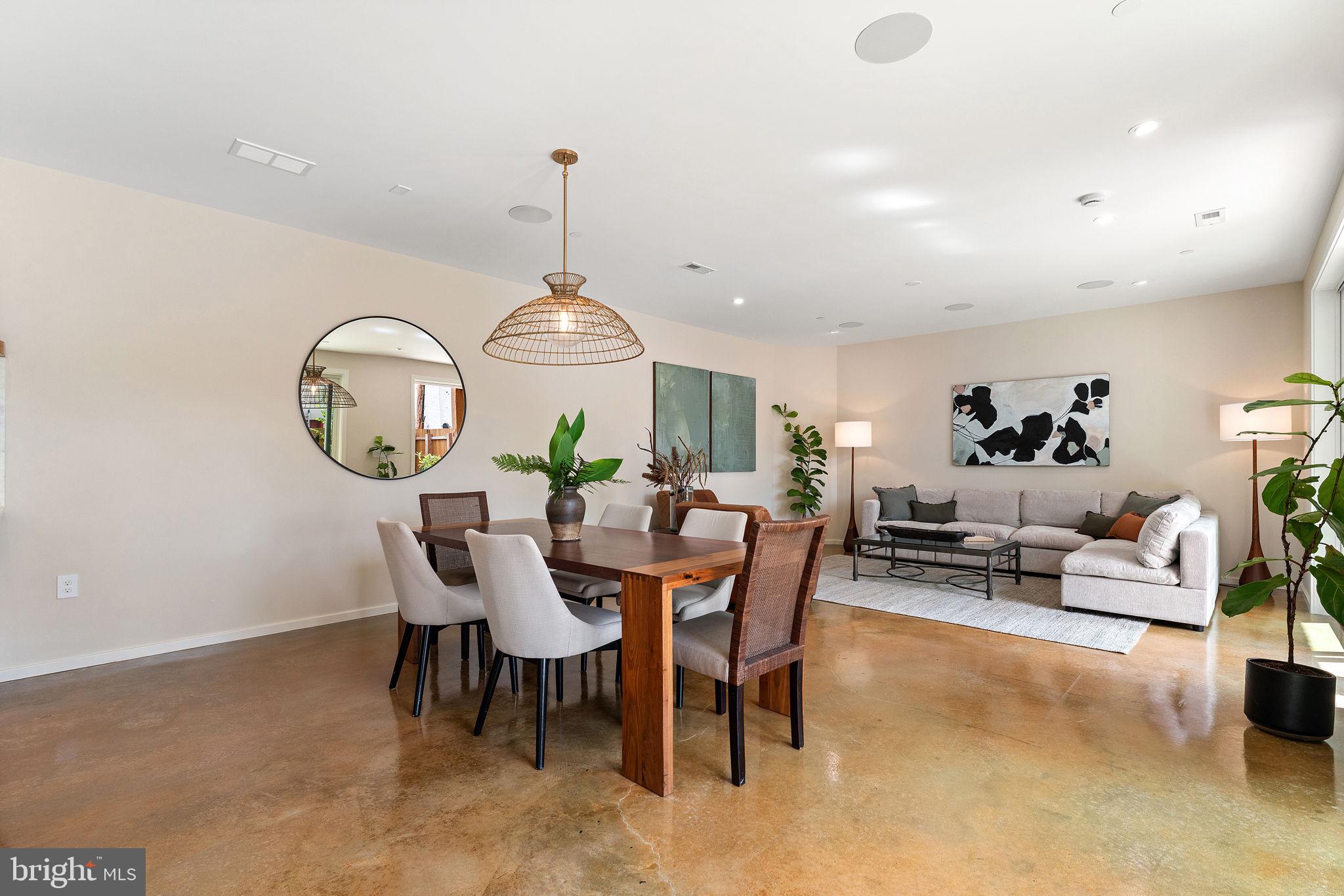 Real estate listing preview #11