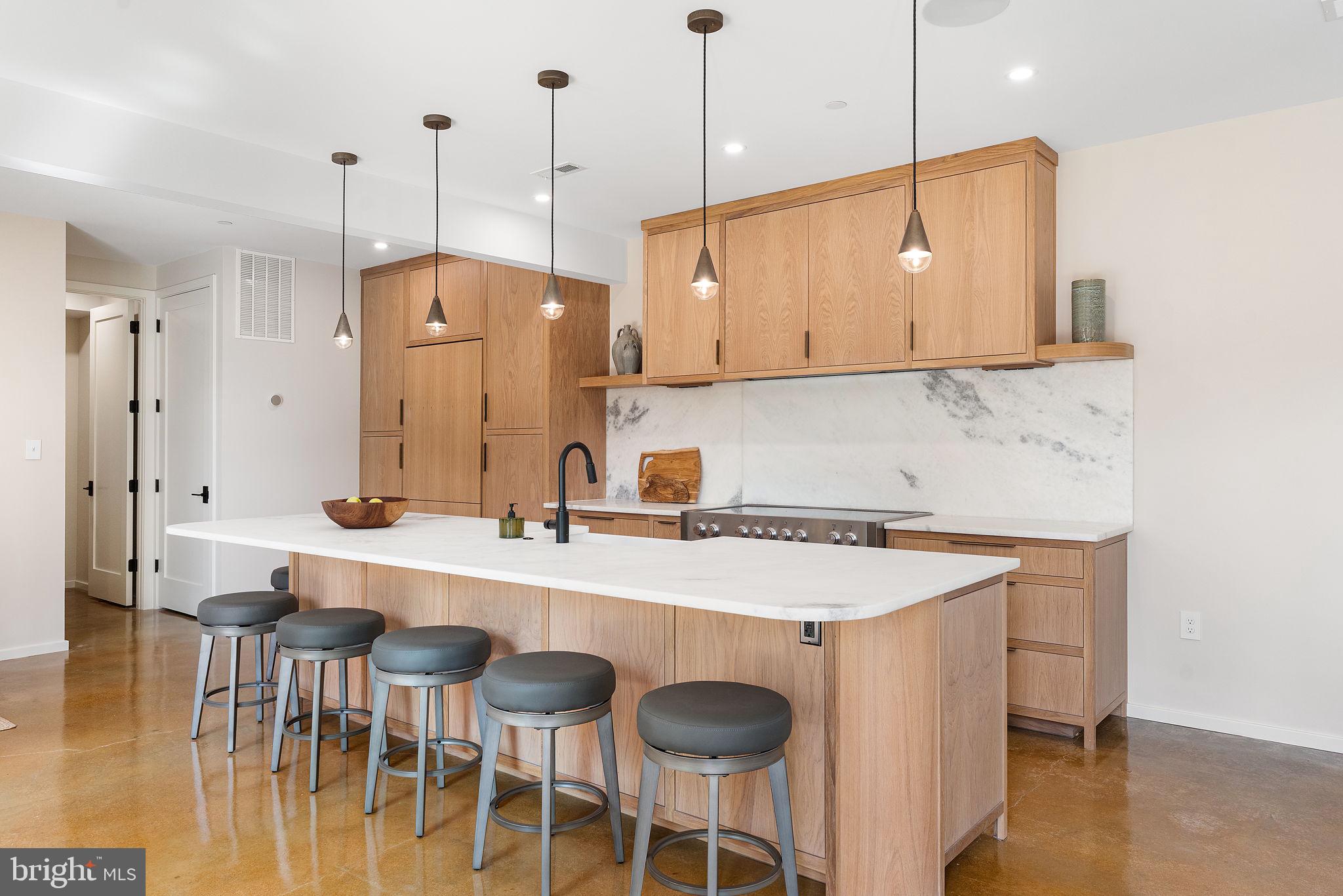 Real estate listing preview #22