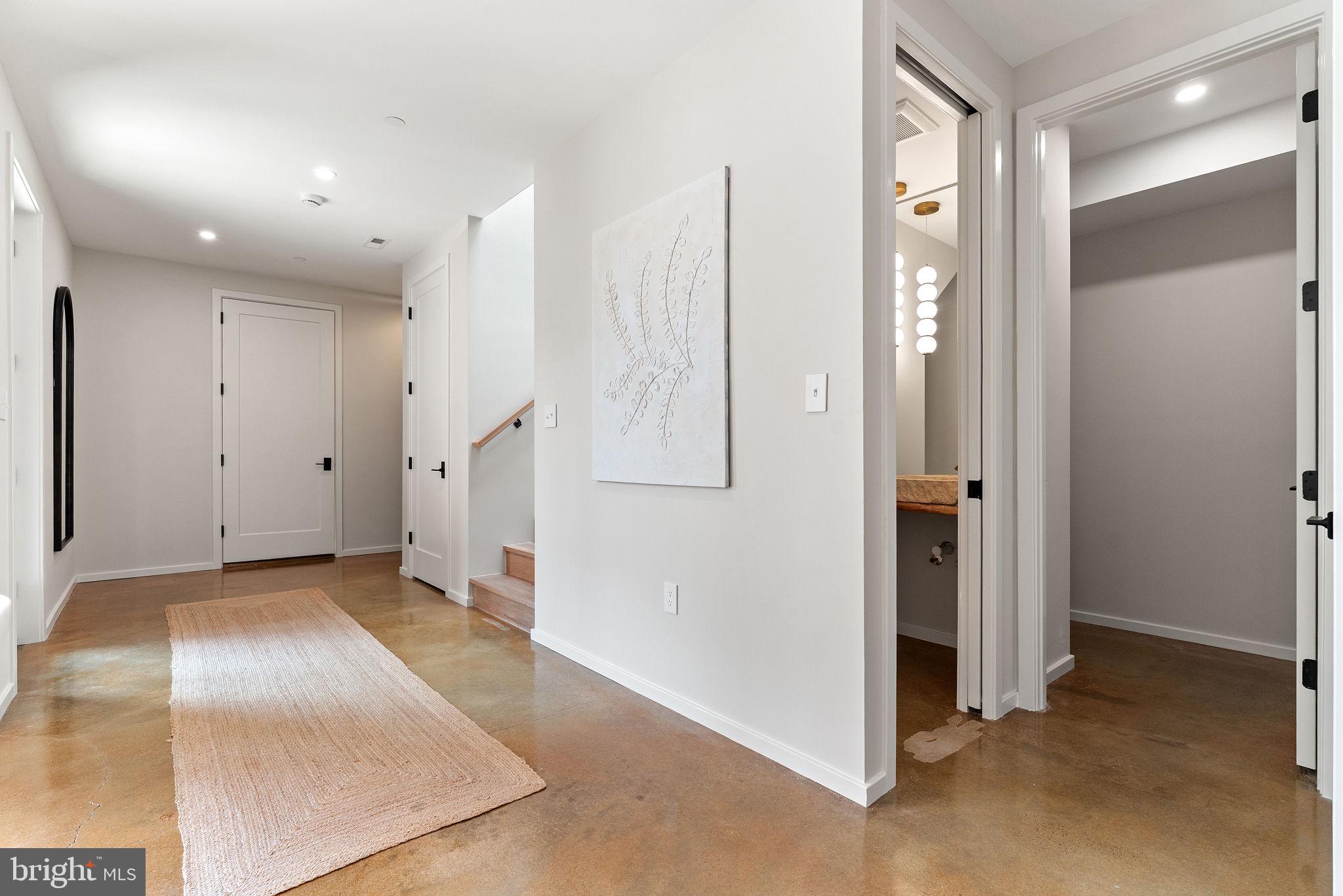 Real estate listing preview #26