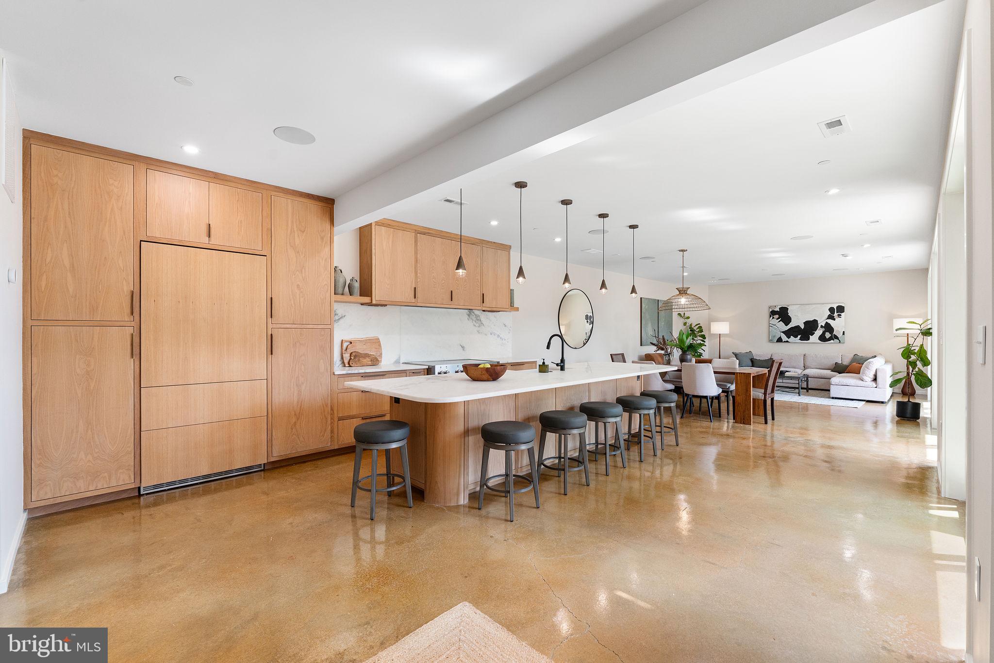 Real estate listing preview #6