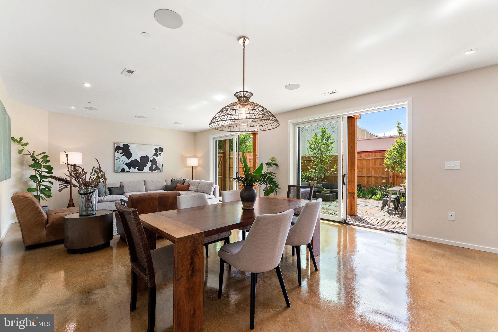 Real estate listing preview #10