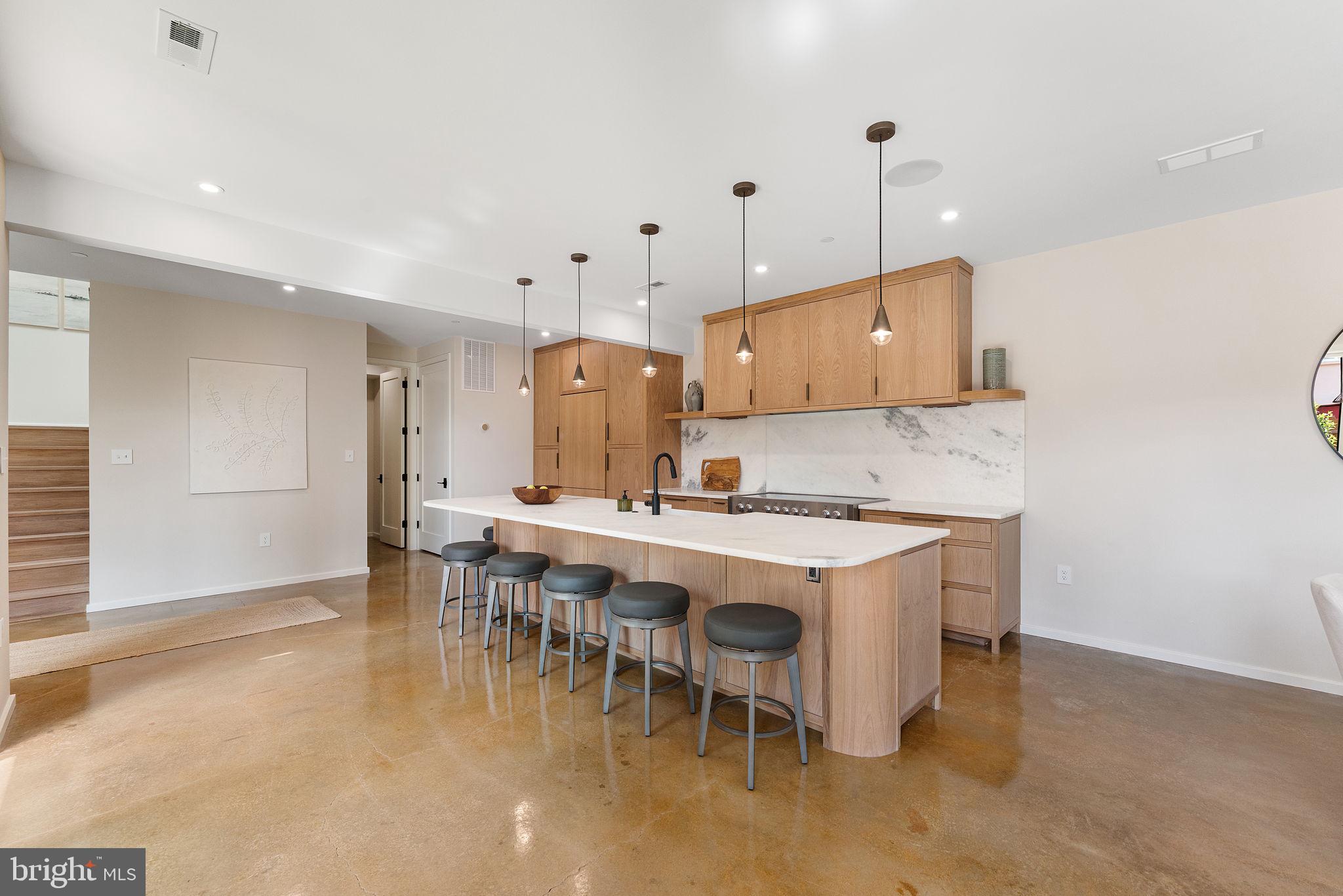 Real estate listing preview #25