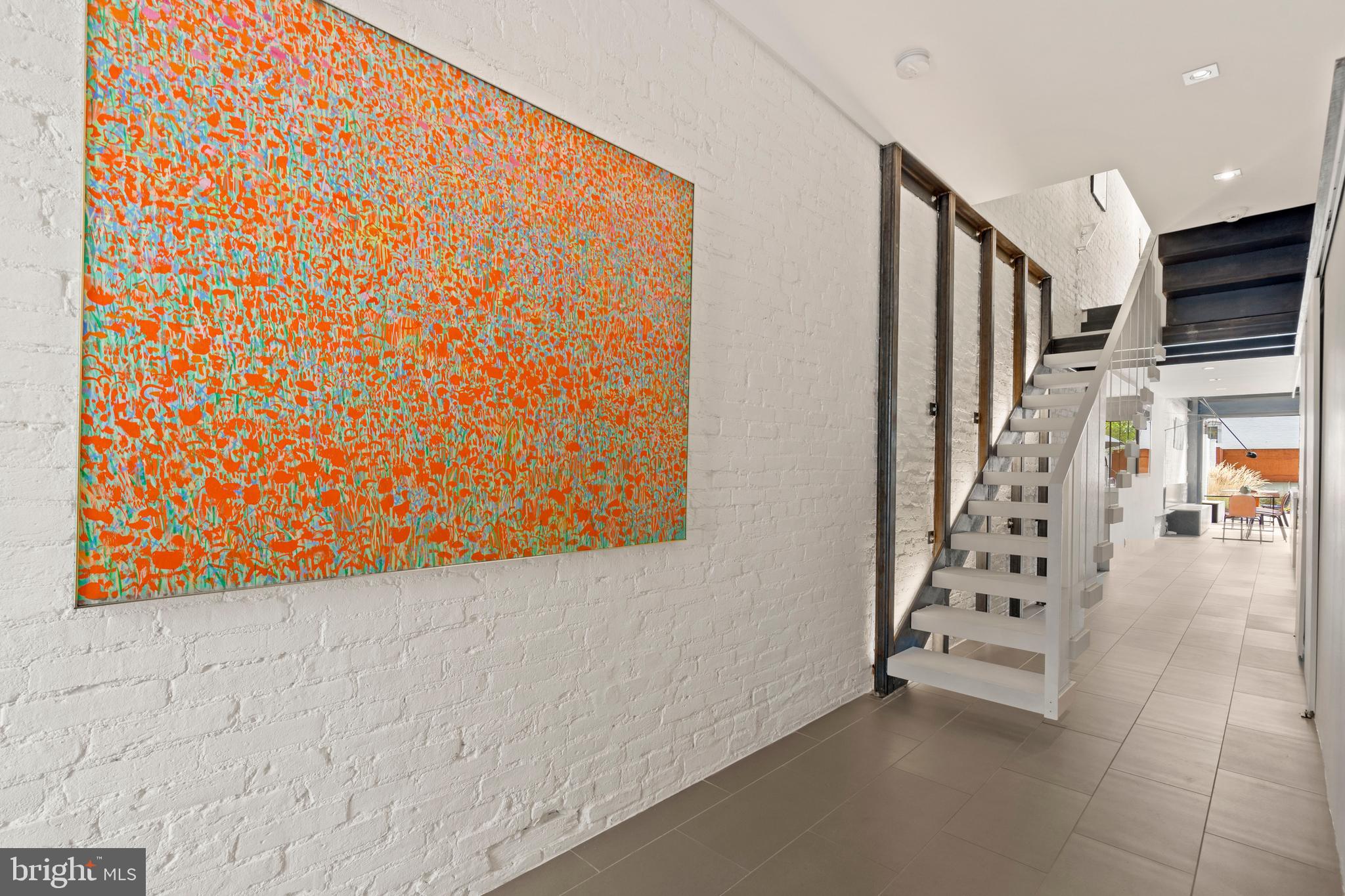 Real estate listing preview #8