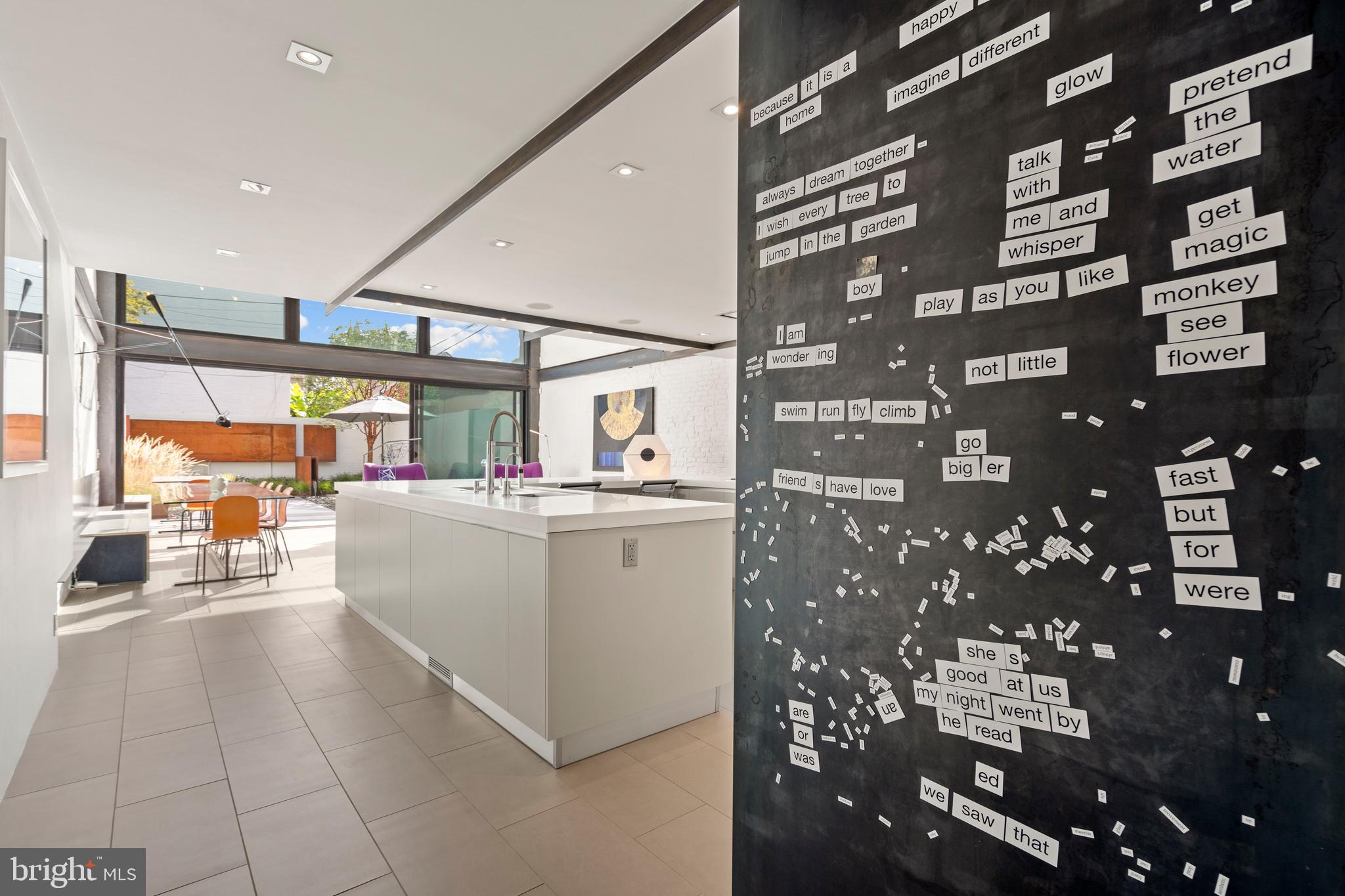 Real estate listing preview #9