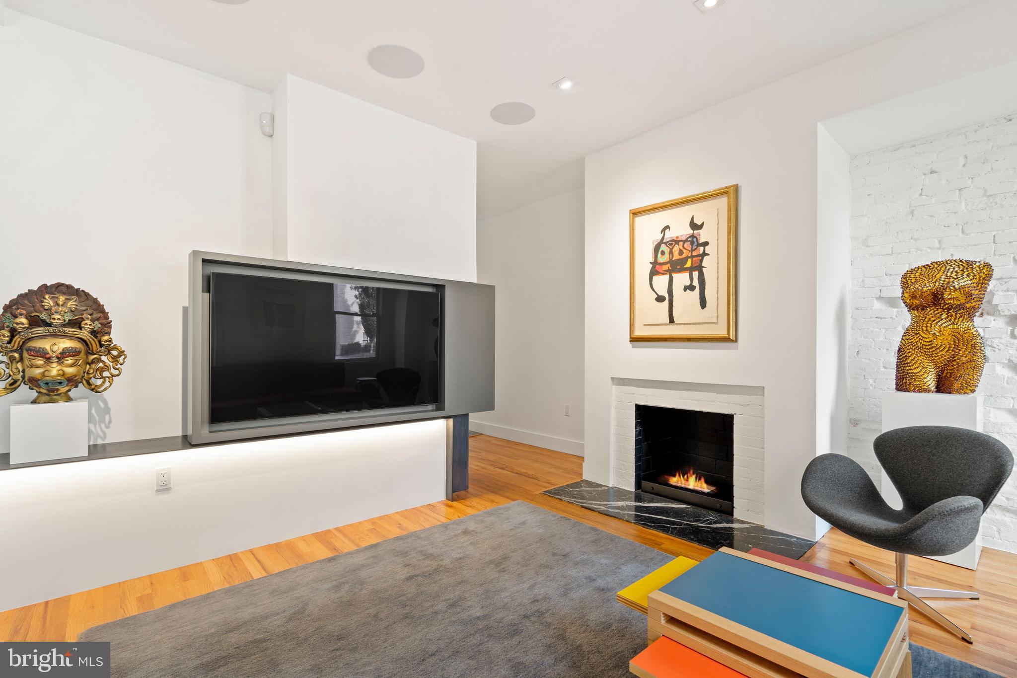 Real estate listing preview #7