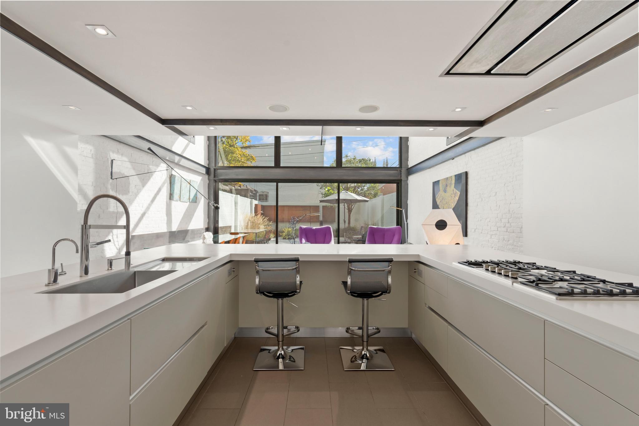 Real estate listing preview #14