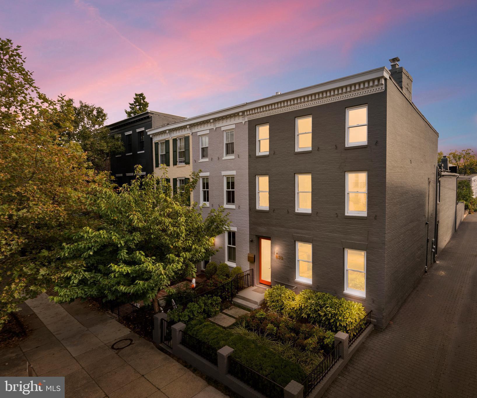 Real estate listing preview #1