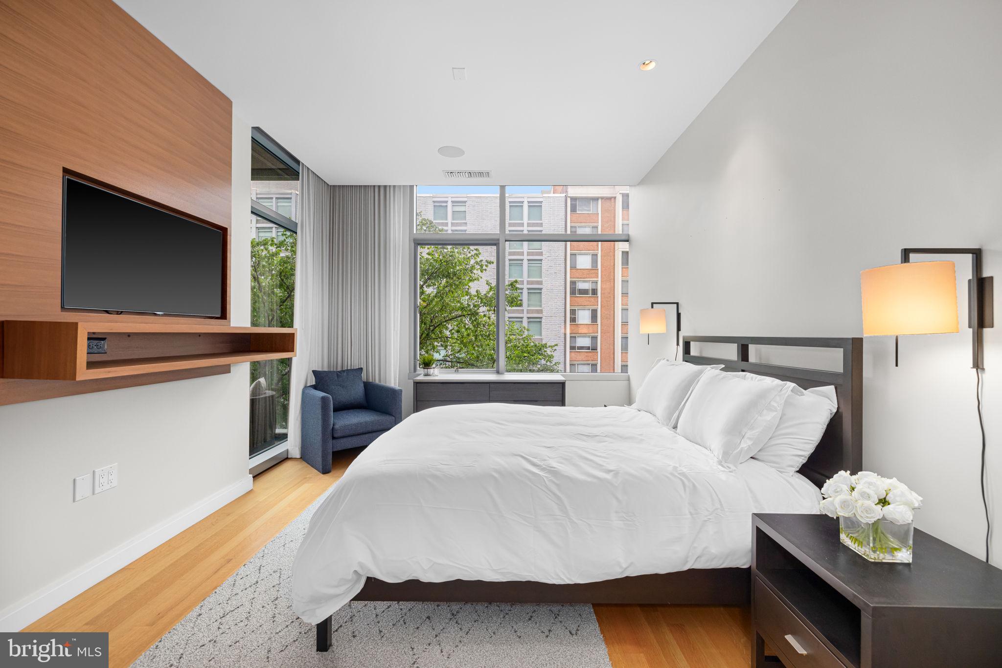 Real estate listing preview #10