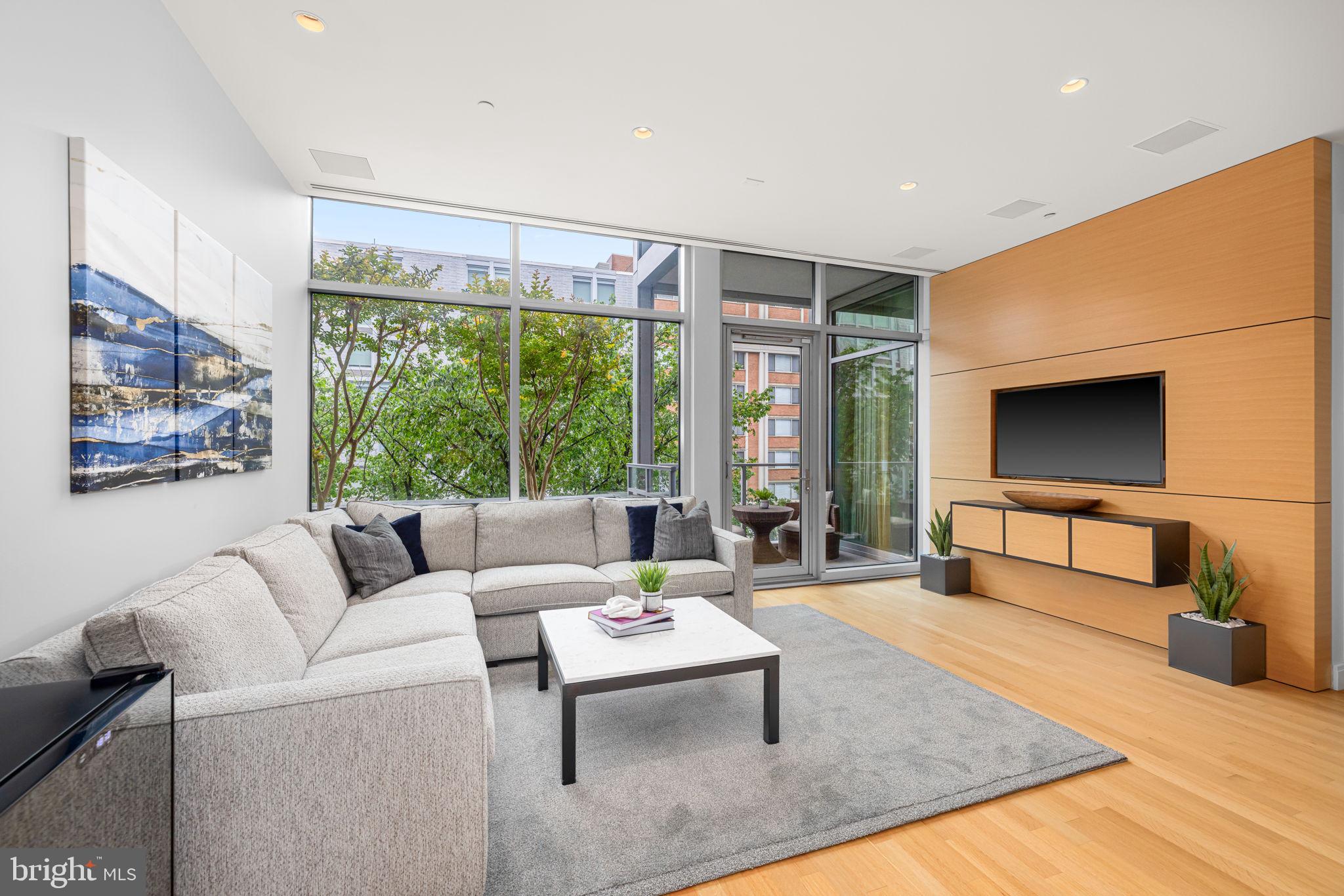 Real estate listing preview #8