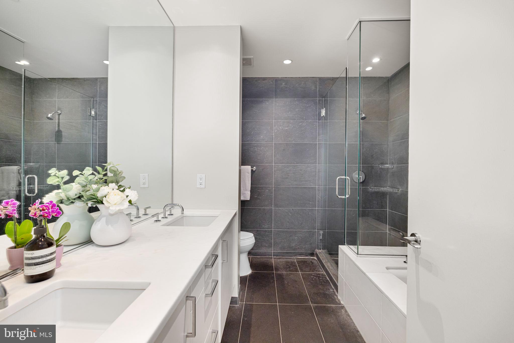 Real estate listing preview #11