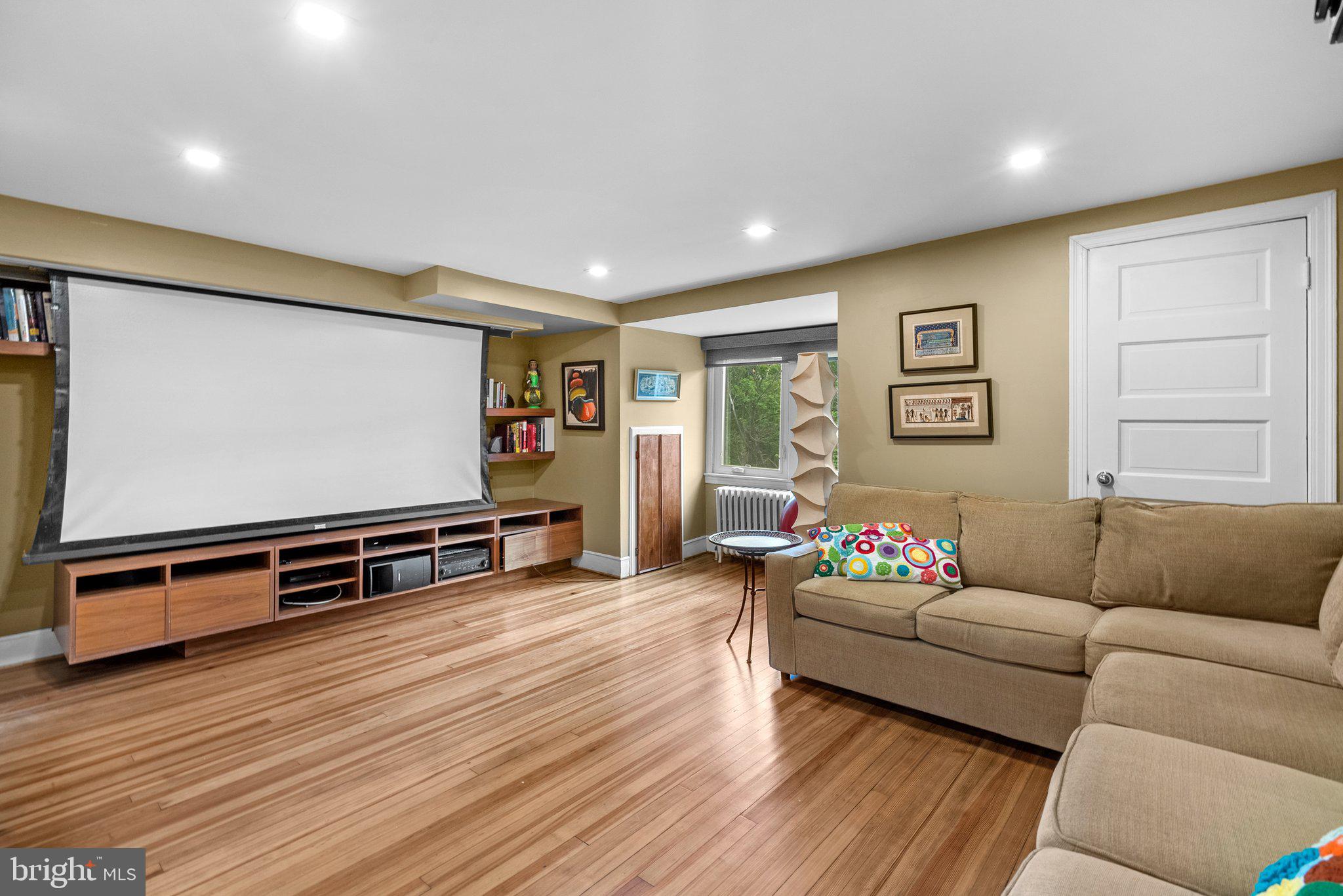 Real estate listing preview #39