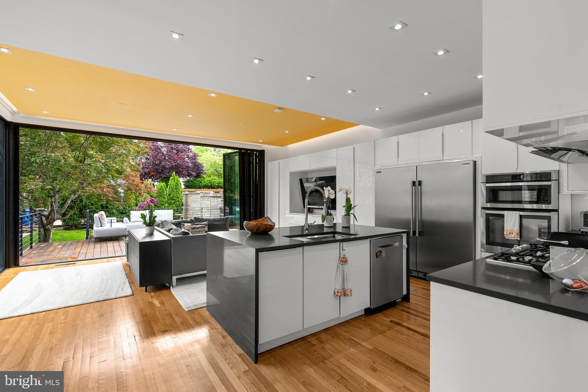 Real estate listing preview #13