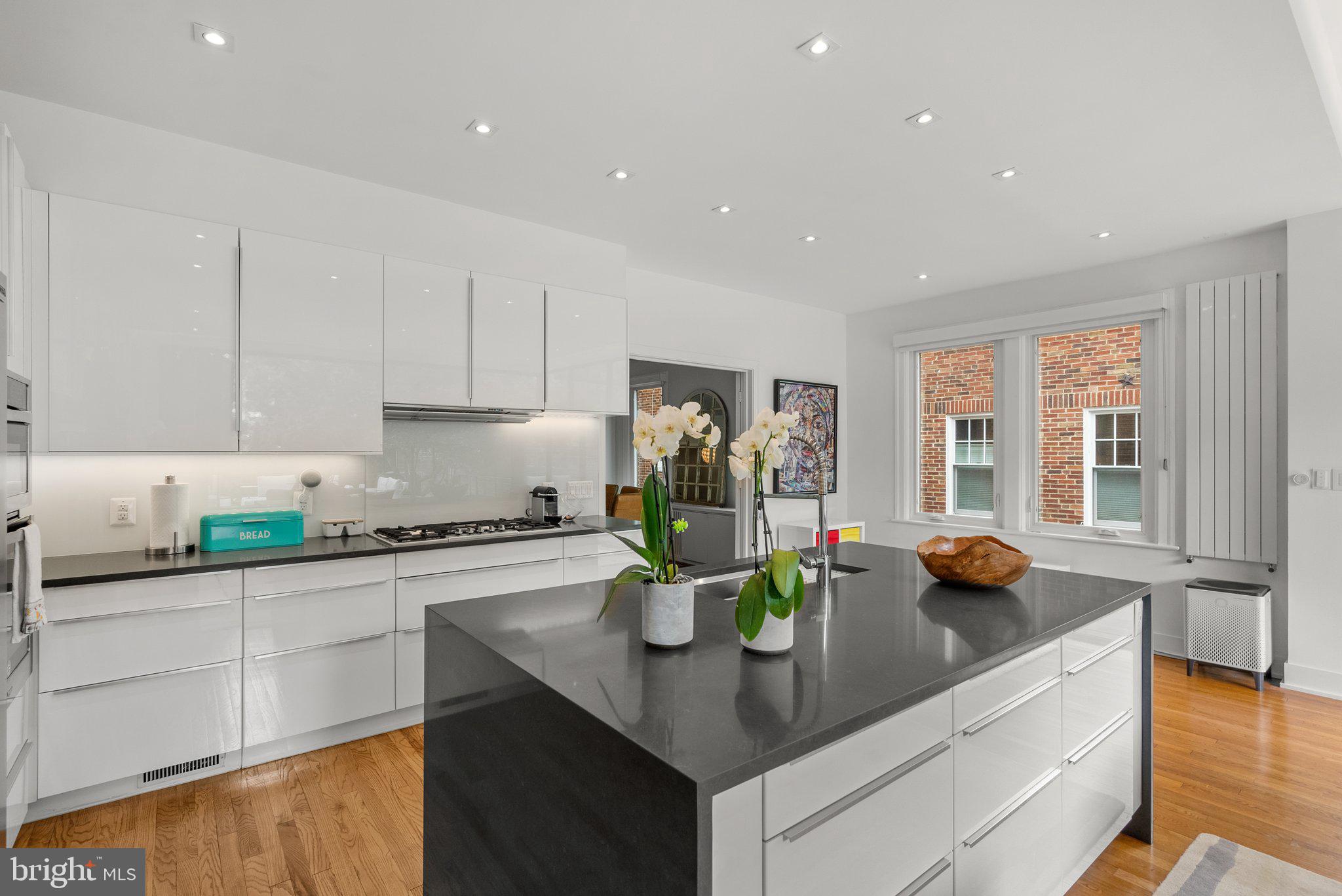 Real estate listing preview #15