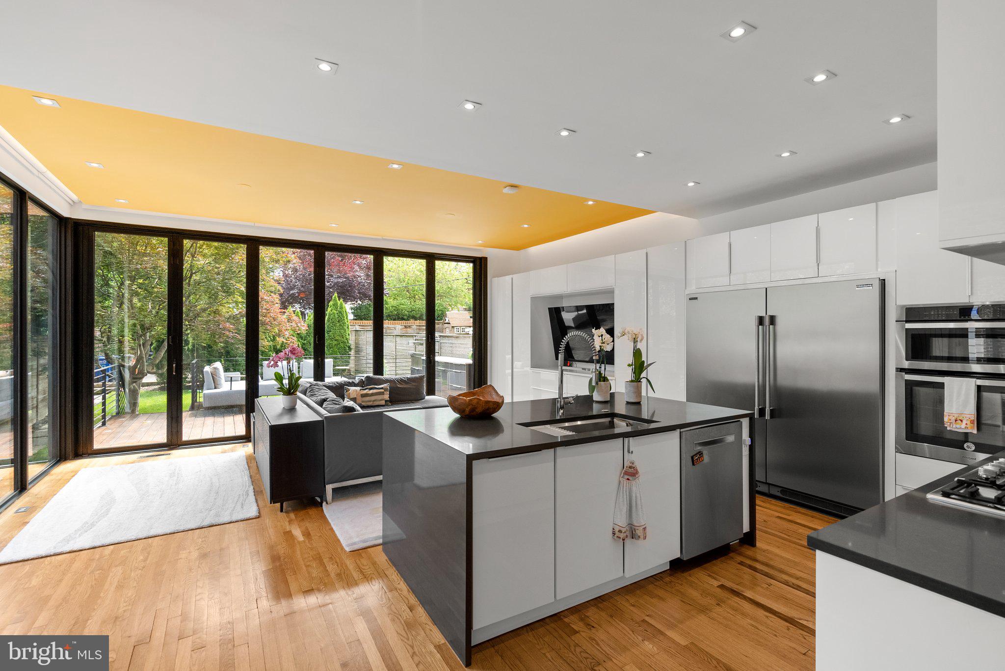 Real estate listing preview #10