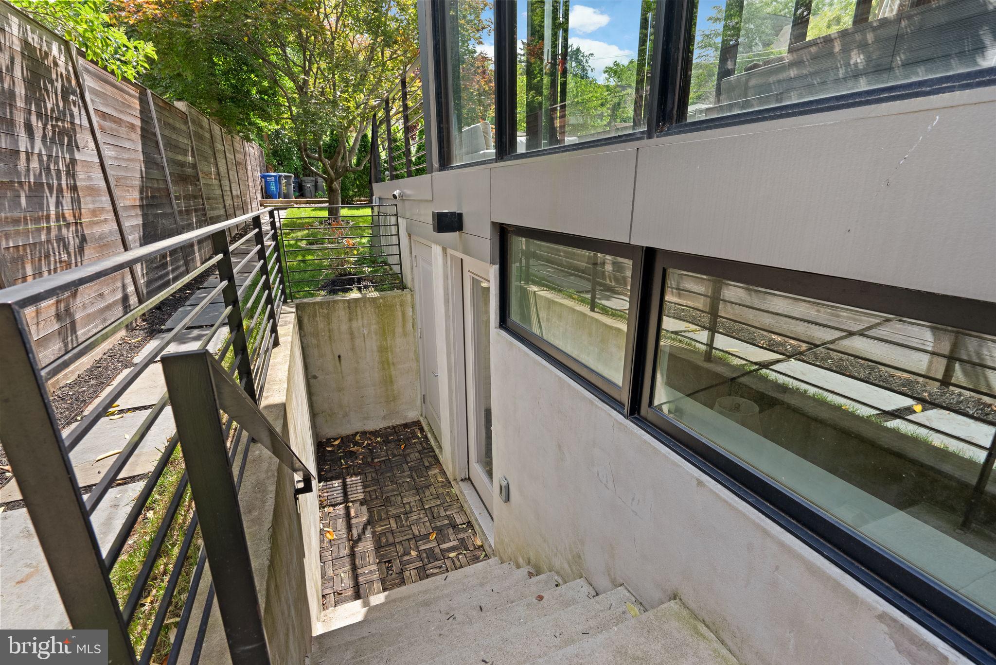 Real estate listing preview #42