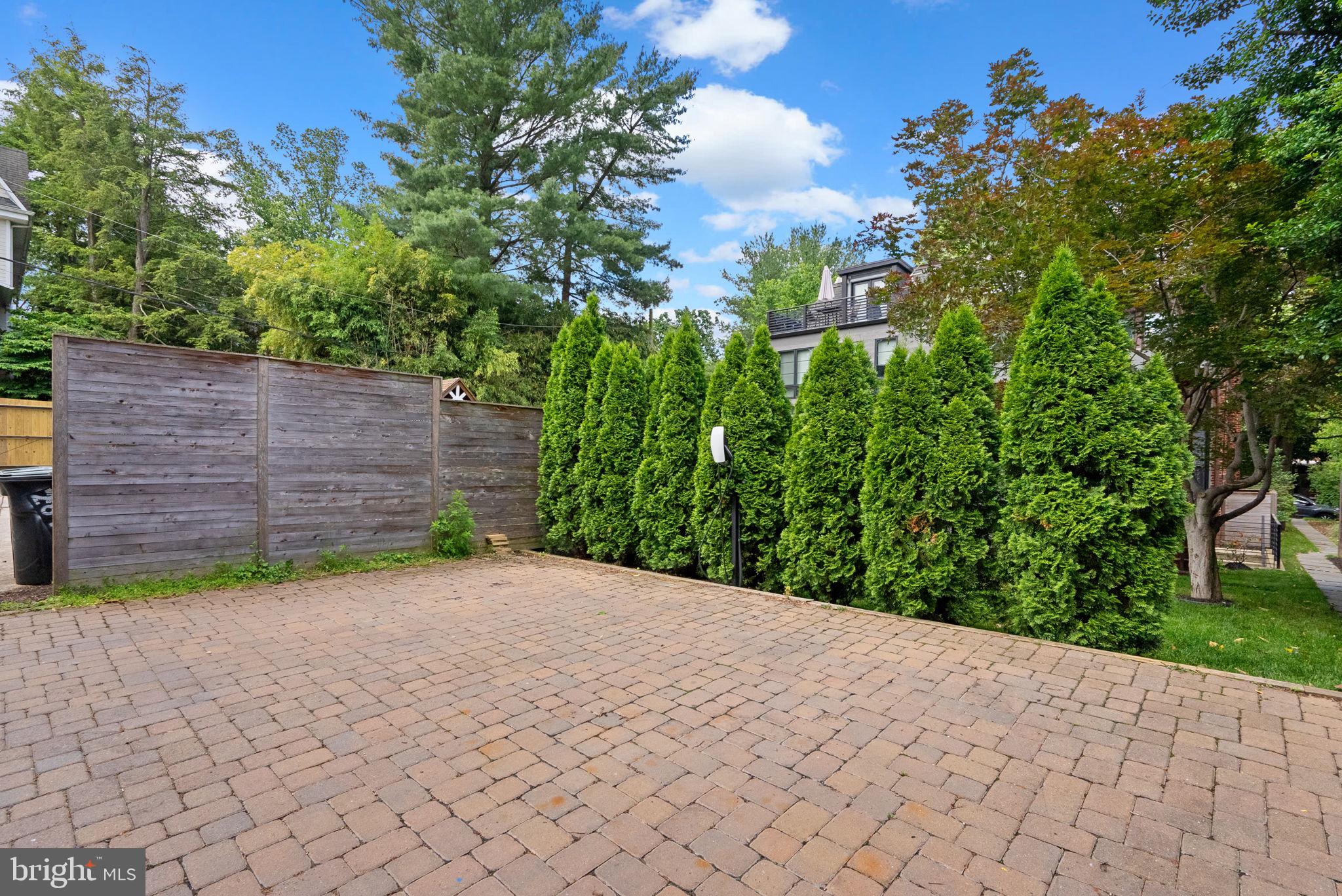 Real estate listing preview #58