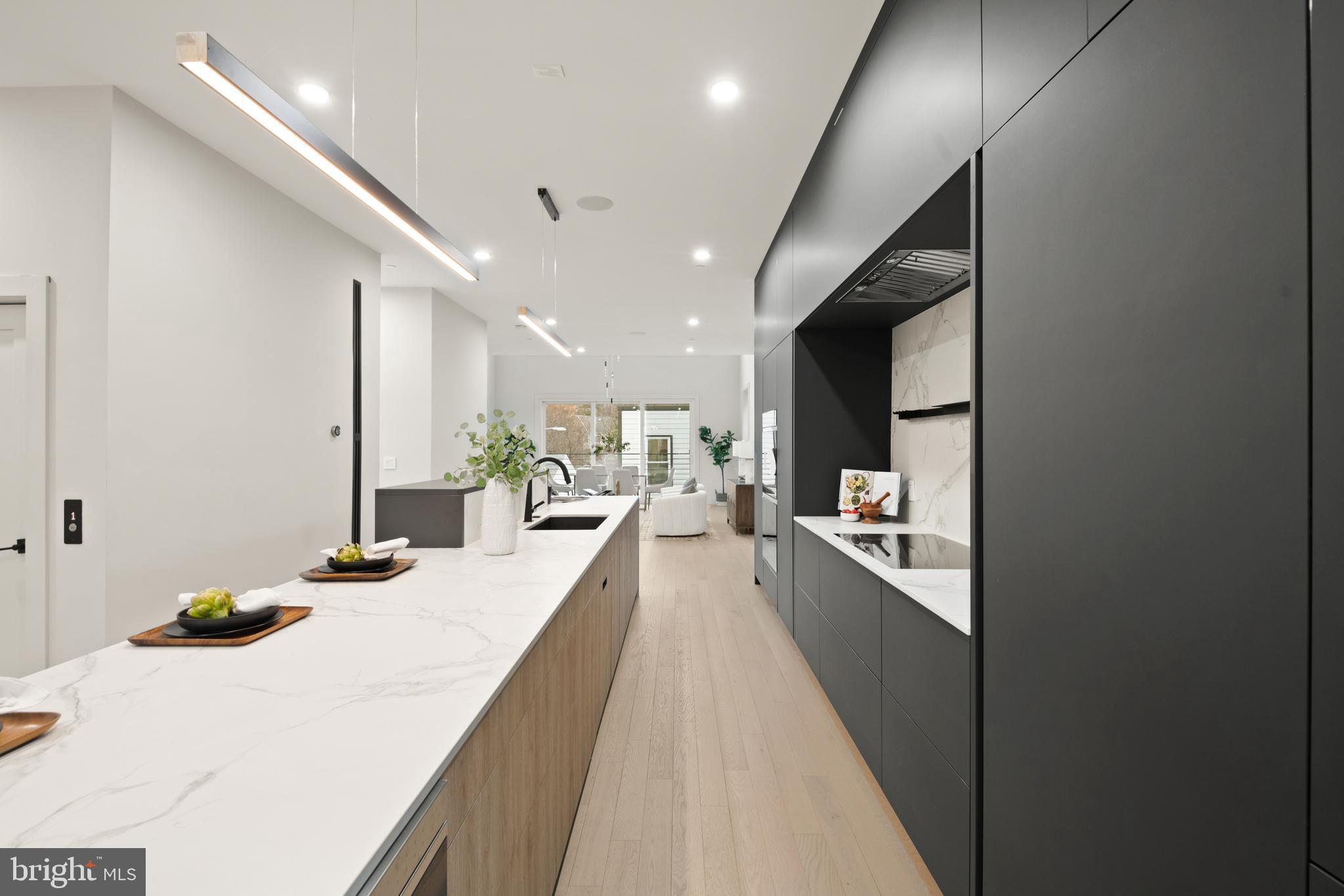 Real estate listing preview #9