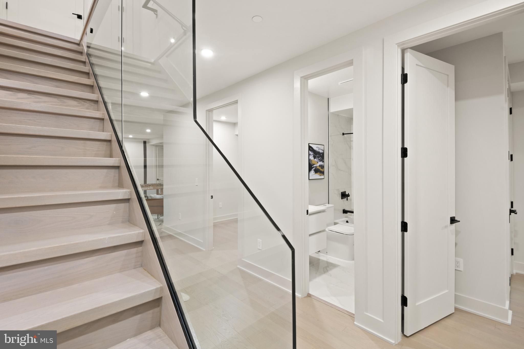 Real estate listing preview #36