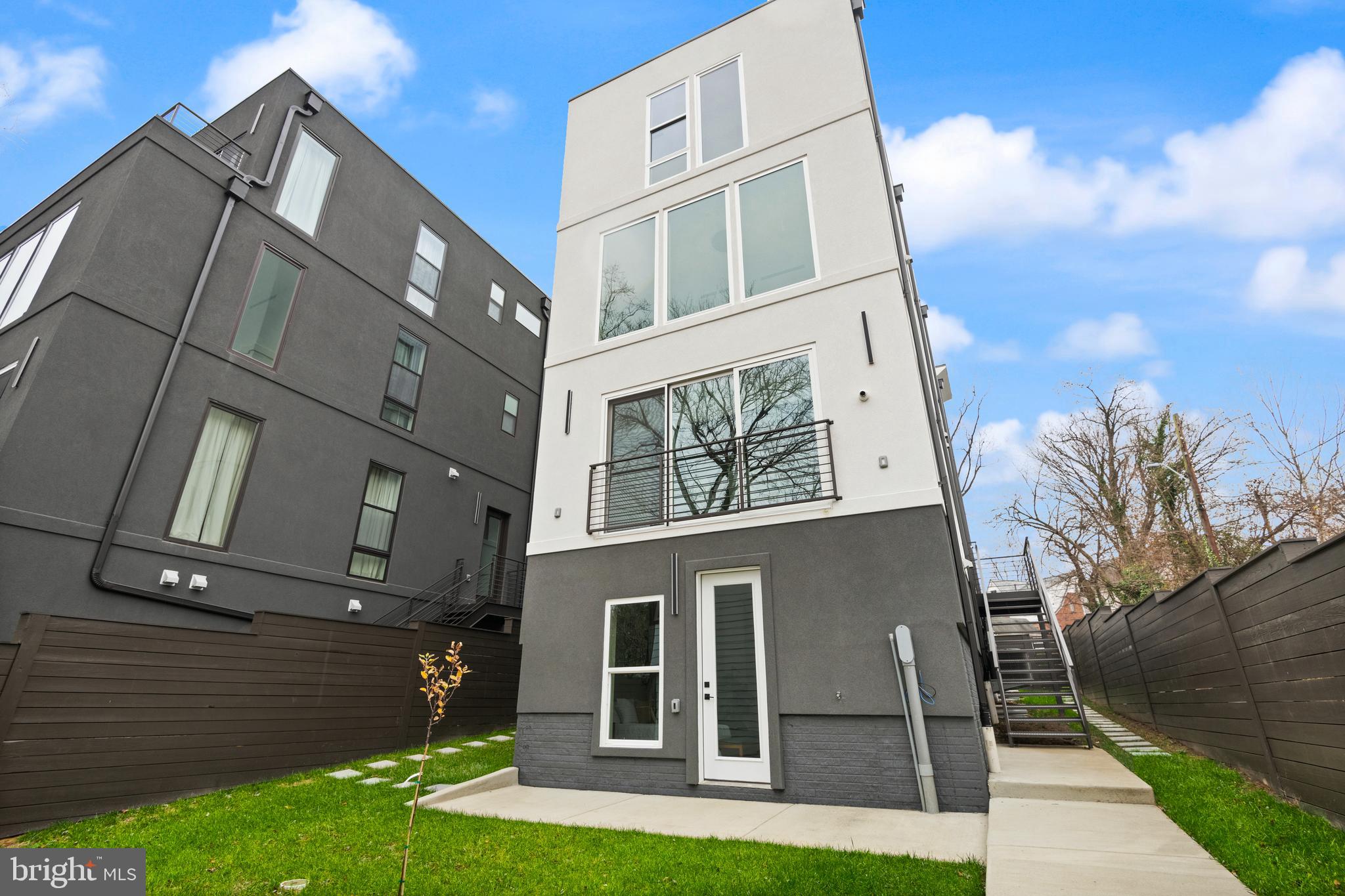 Real estate listing preview #47