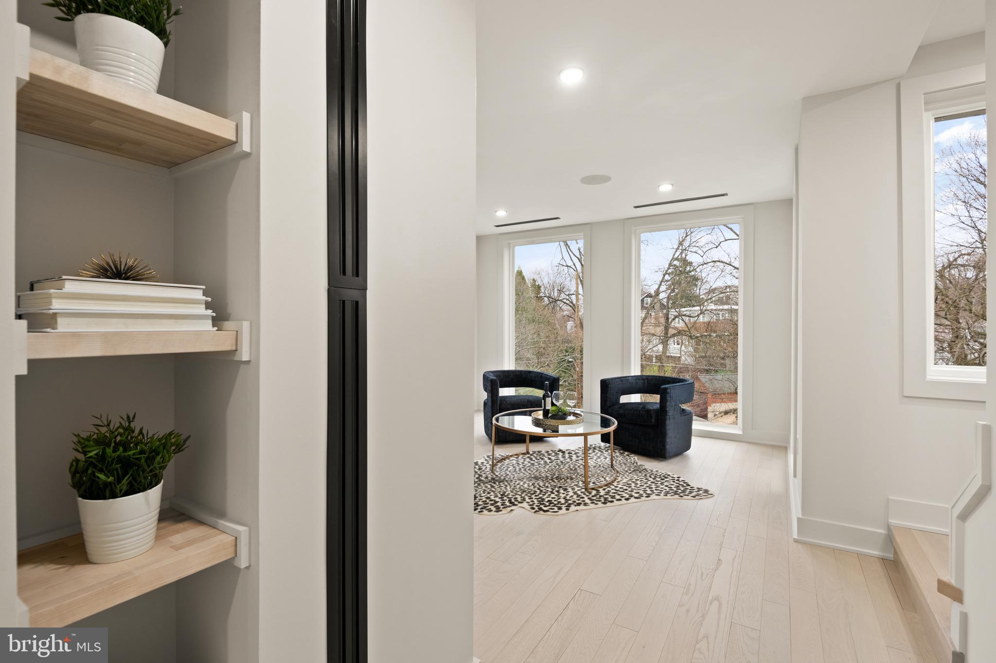 Real estate listing preview #25