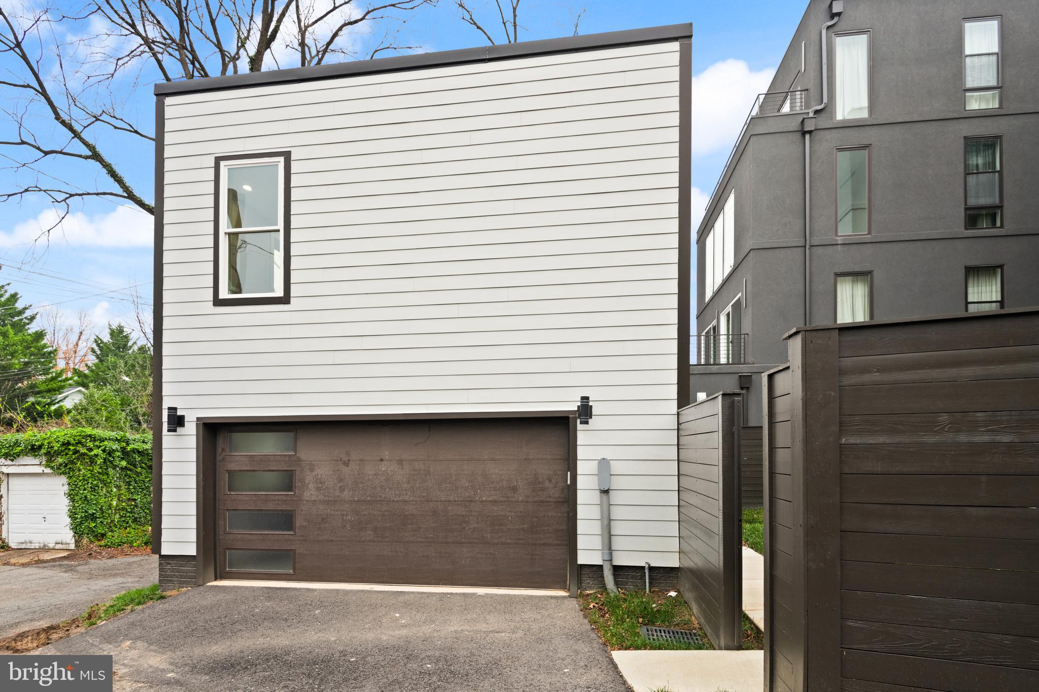 Real estate listing preview #56