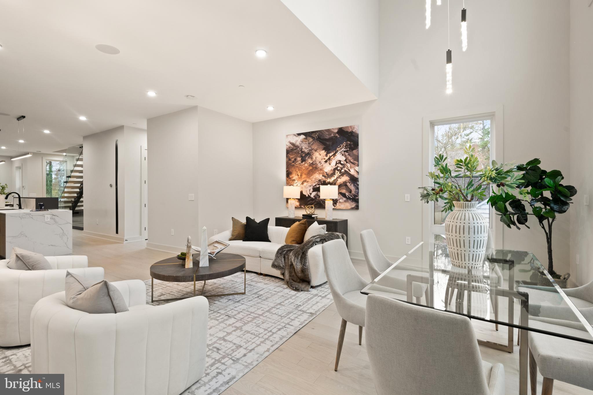 Real estate listing preview #14