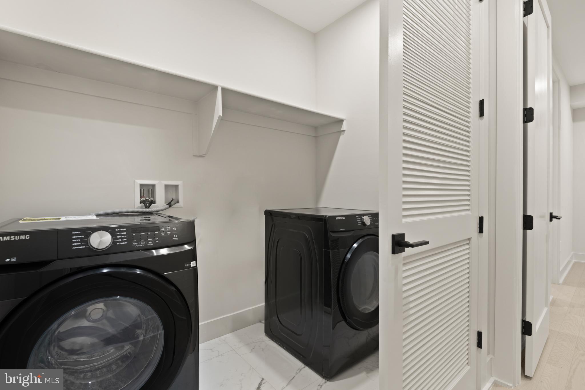 Real estate listing preview #24