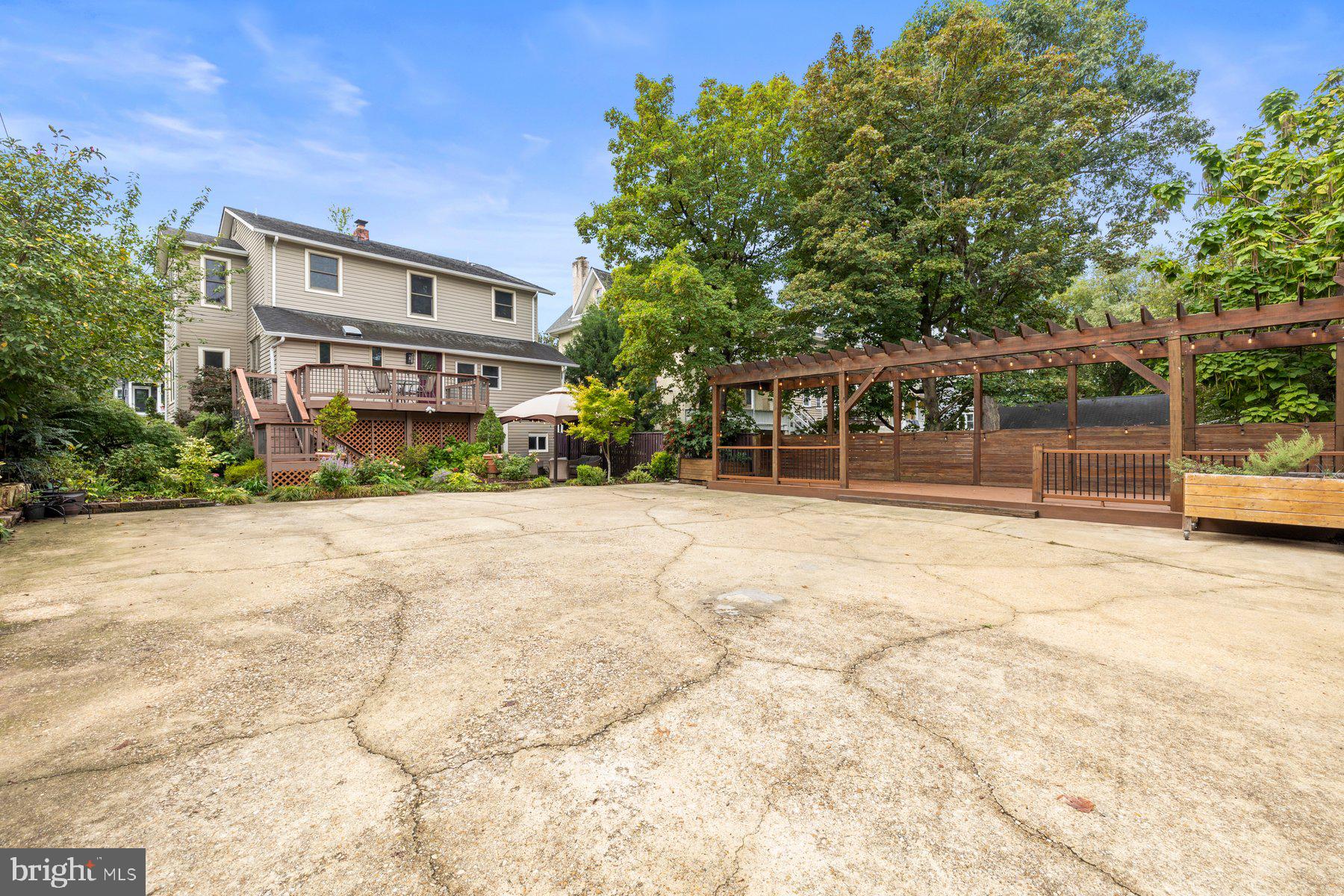 Real estate listing preview #68