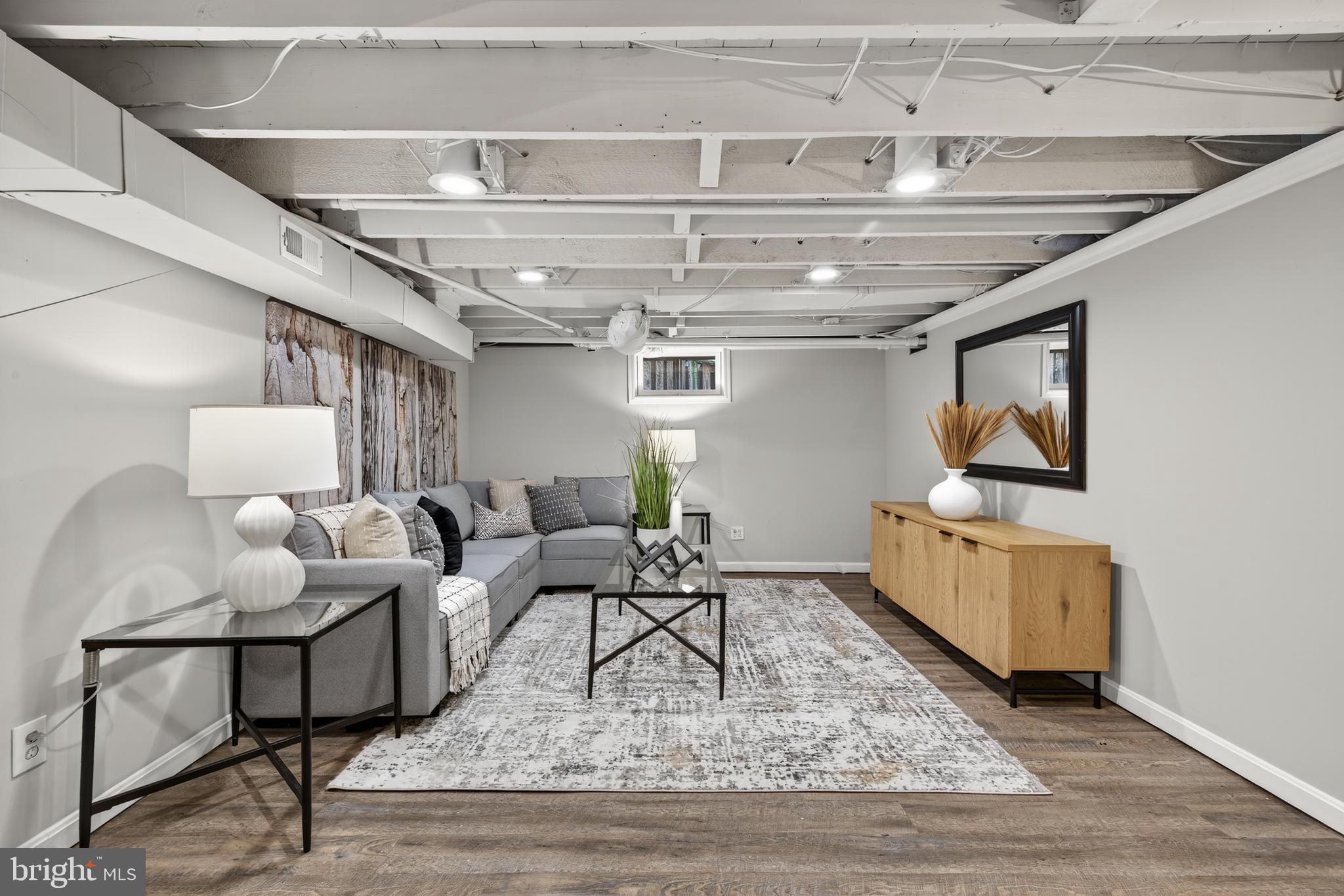 Real estate listing preview #53