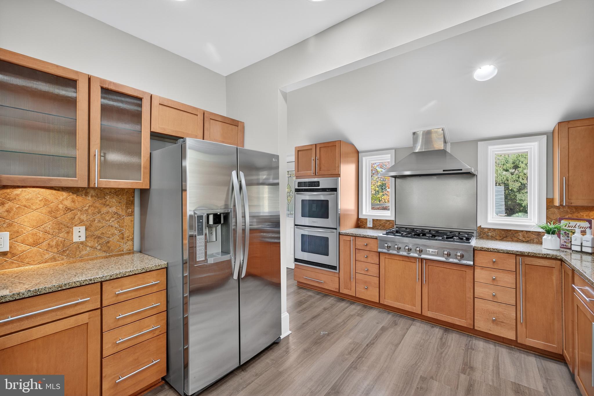 Real estate listing preview #18