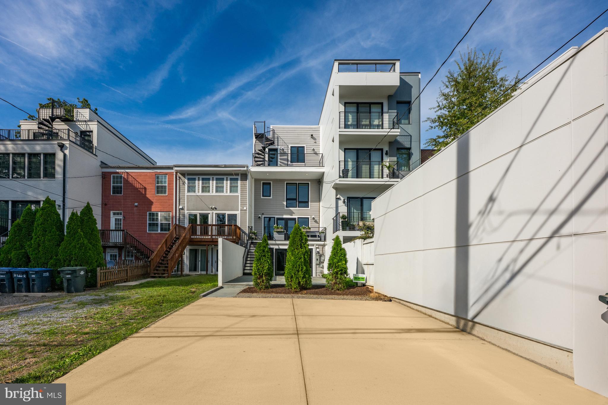 Real estate listing preview #10