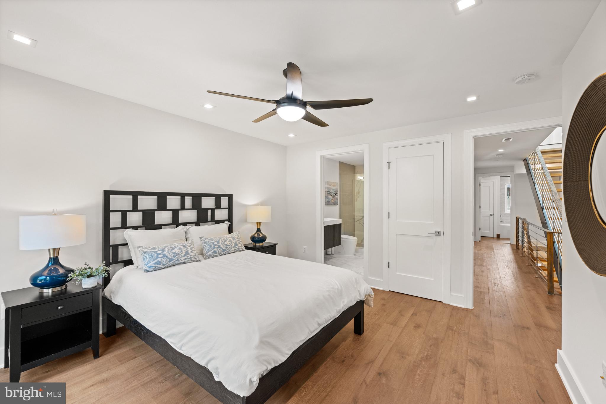 Real estate listing preview #18