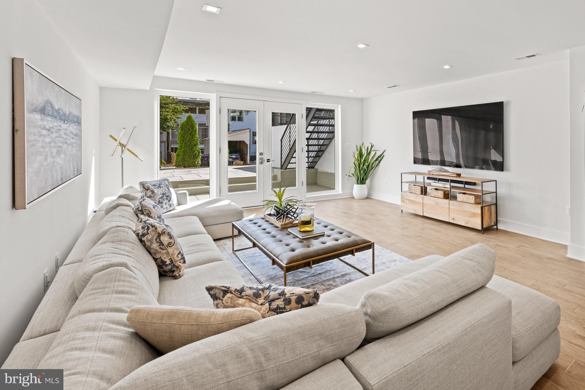 Real estate listing preview #25