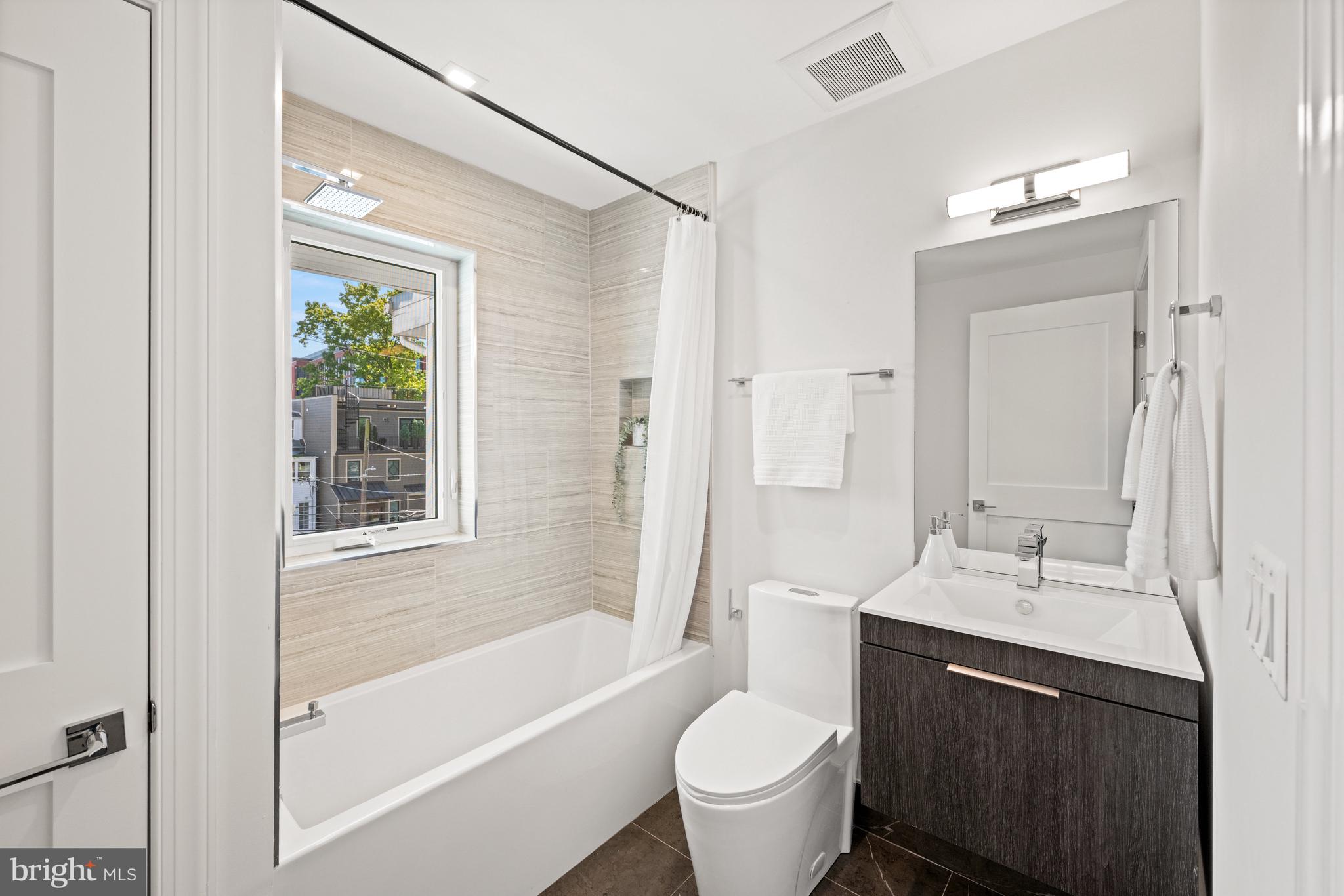 Real estate listing preview #22