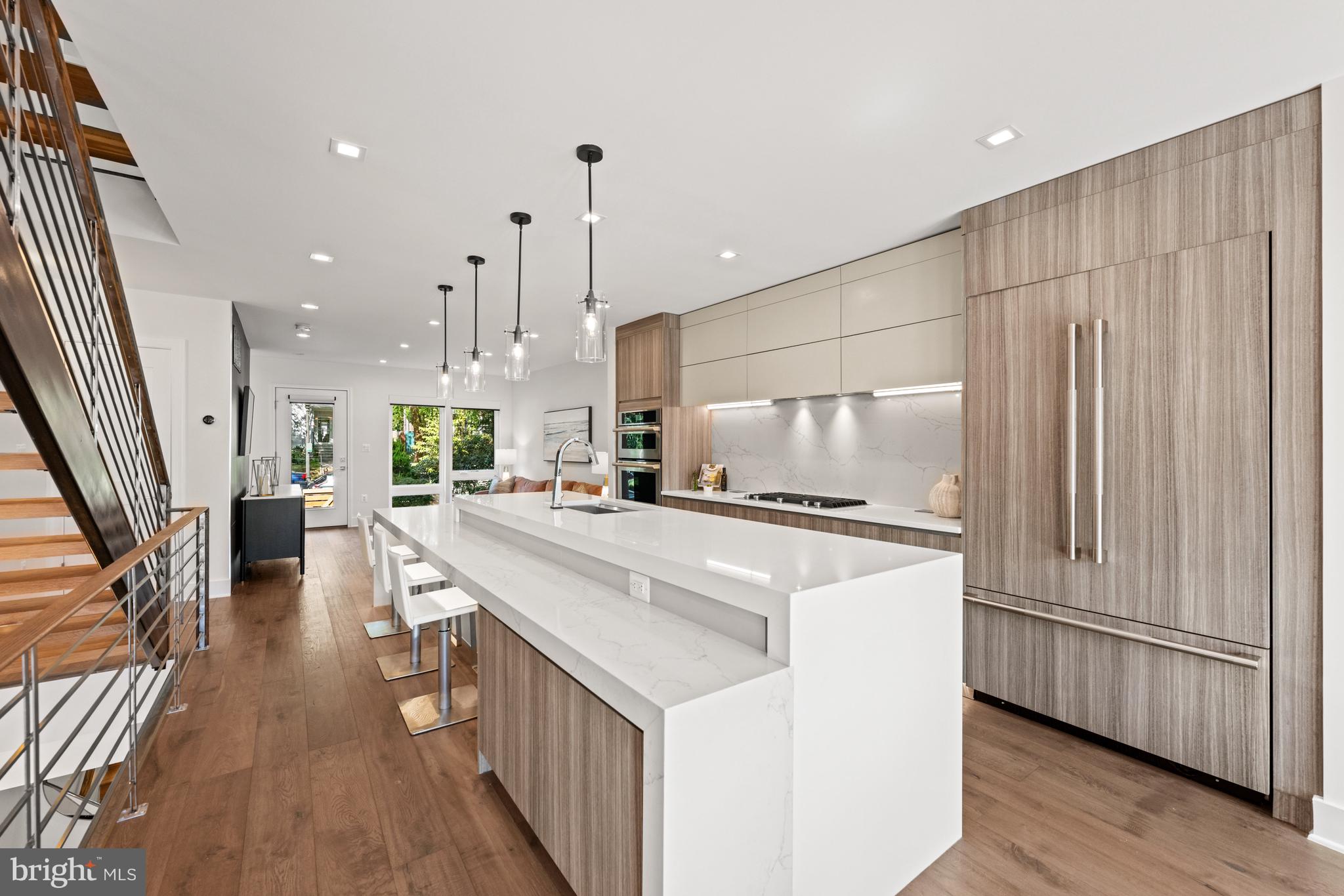 Real estate listing preview #4