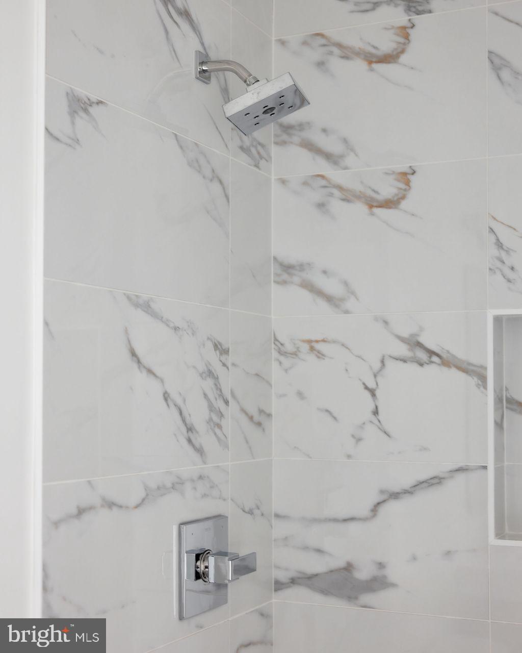 Real estate listing preview #58