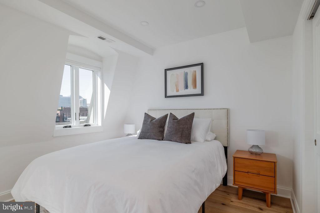 Real estate listing preview #50