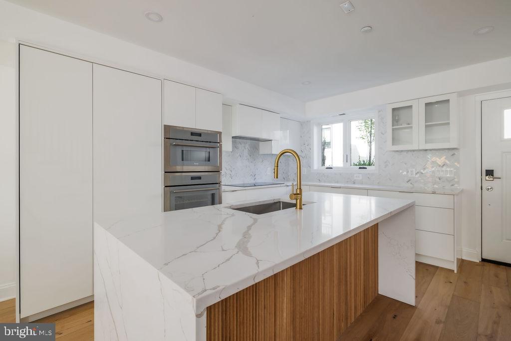 Real estate listing preview #11