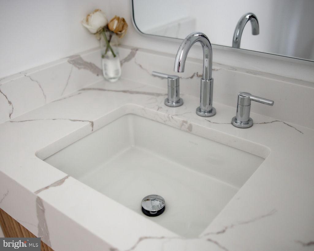 Real estate listing preview #25