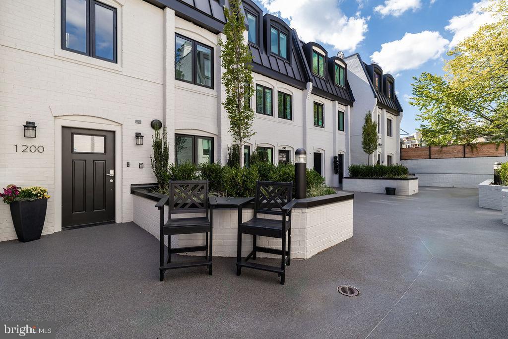 Real estate listing preview #65