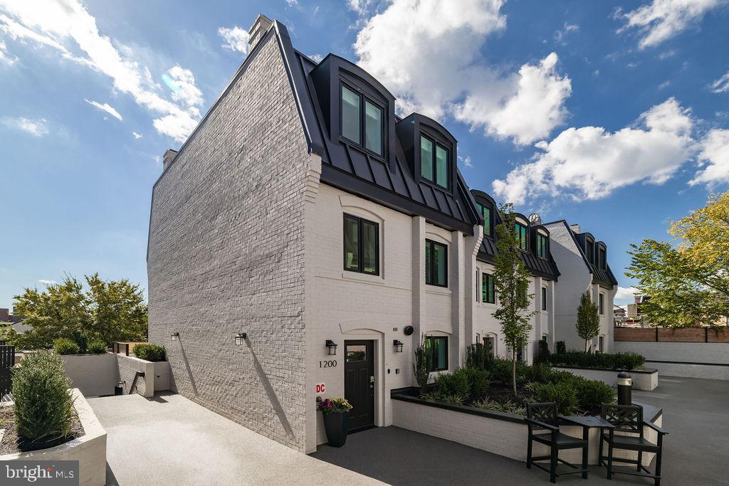 Real estate listing preview #66