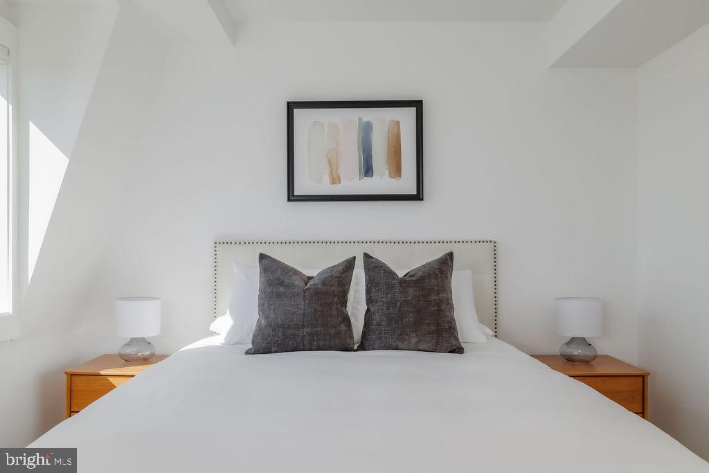 Real estate listing preview #53