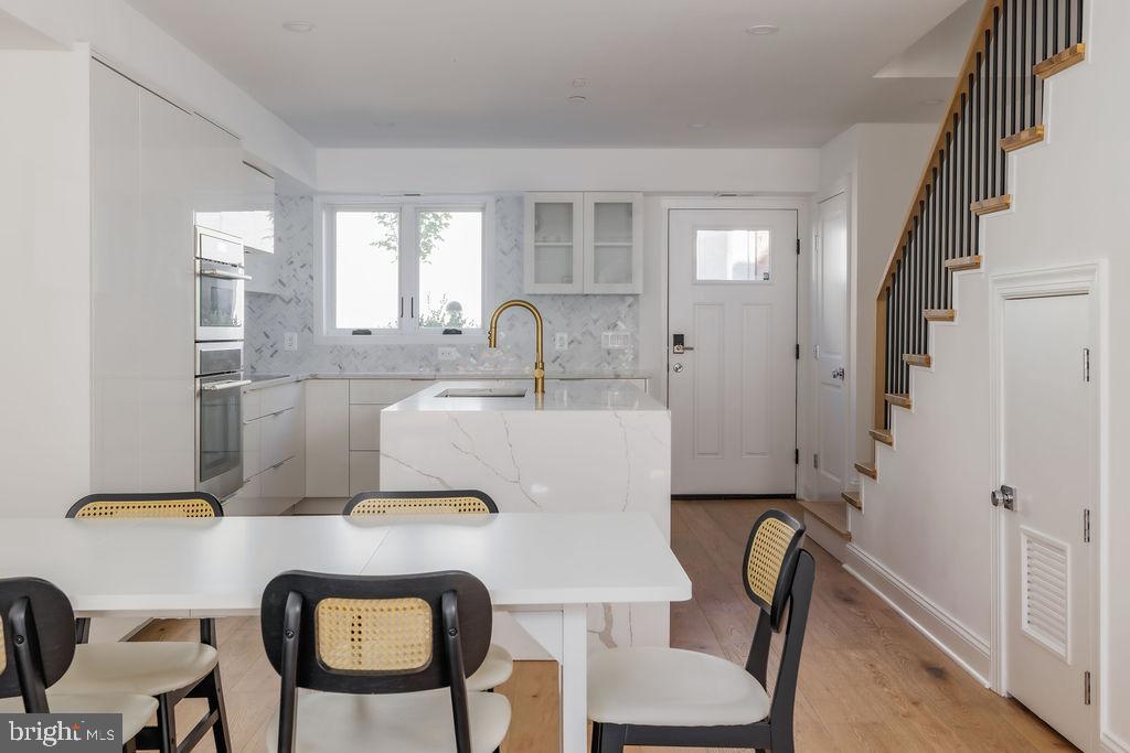 Real estate listing preview #9