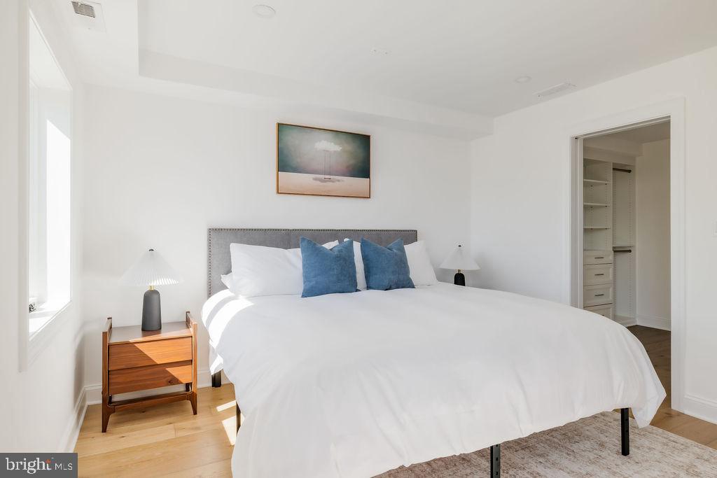 Real estate listing preview #33