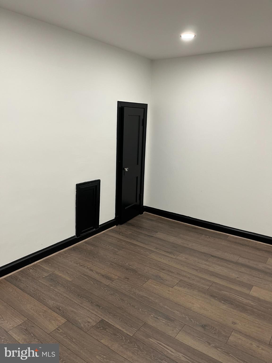 Real estate listing preview #5